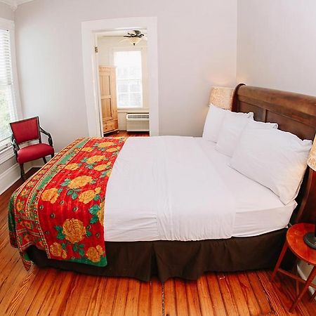 Inn On The Riverwalk Сан Антонио Екстериор снимка