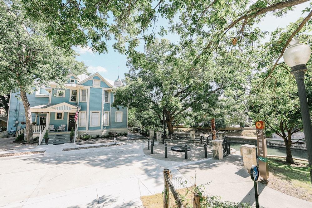Inn On The Riverwalk Сан Антонио Екстериор снимка