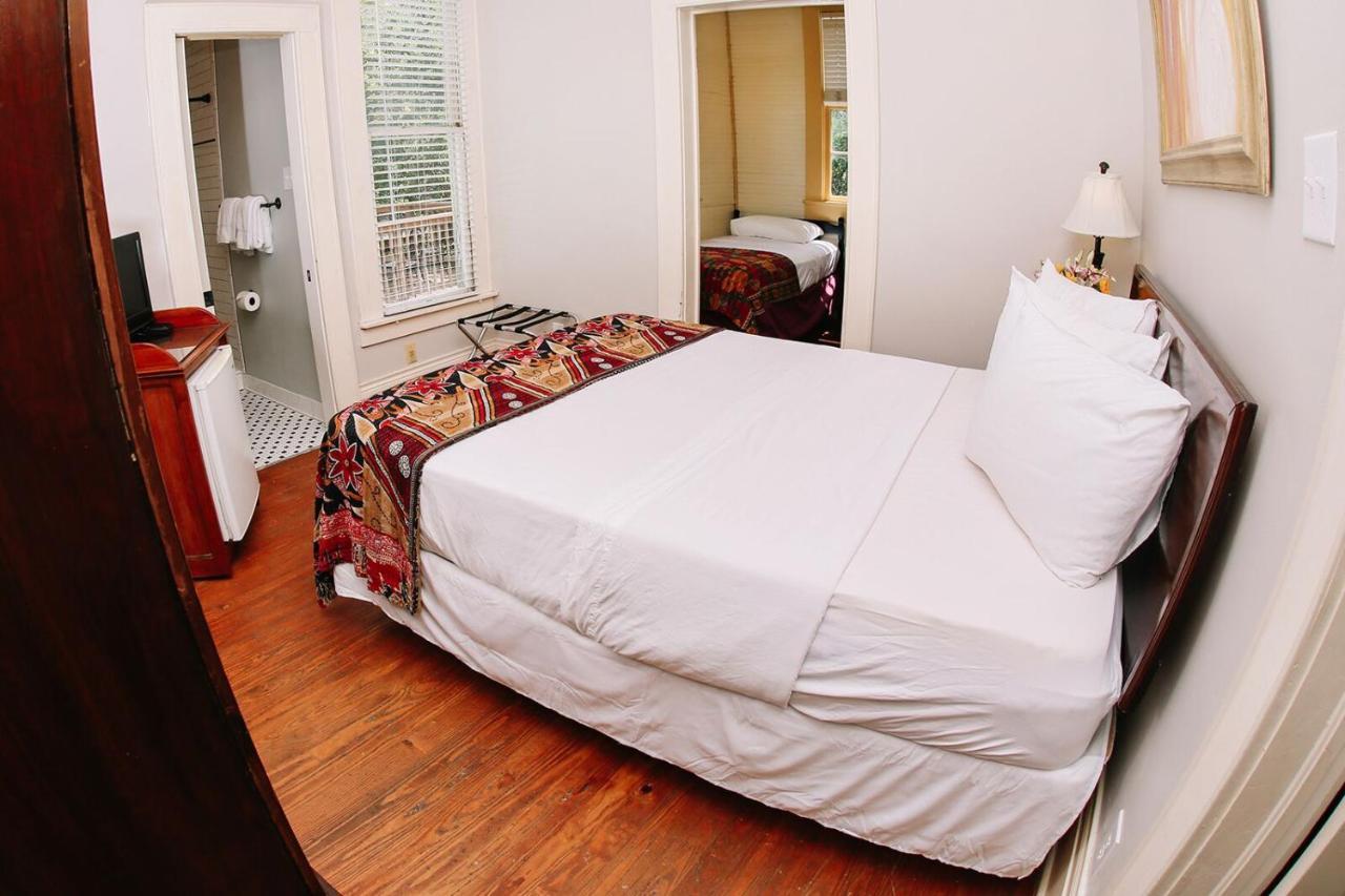 Inn On The Riverwalk Сан Антонио Екстериор снимка